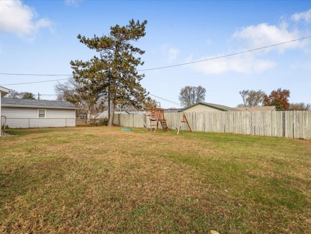 1030 Anna Ave, MACHESNEY PARK, Illinois 61115, 3 Bedrooms Bedrooms, ,2 BathroomsBathrooms,House,For Sale,Anna Ave,202507282