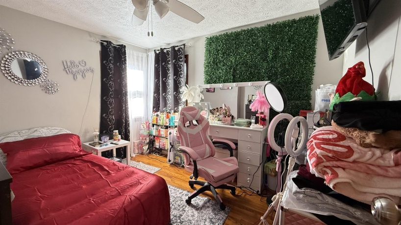 1016 Kingsway, ROCKFORD, Illinois 61108, 3 Bedrooms Bedrooms, ,1 BathroomBathrooms,House,For Sale,Kingsway,202507287