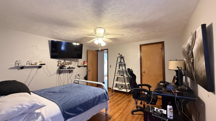 1016 Kingsway, ROCKFORD, Illinois 61108, 3 Bedrooms Bedrooms, ,1 BathroomBathrooms,House,For Sale,Kingsway,202507287