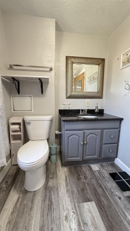 1016 Kingsway, ROCKFORD, Illinois 61108, 3 Bedrooms Bedrooms, ,1 BathroomBathrooms,House,For Sale,Kingsway,202507287