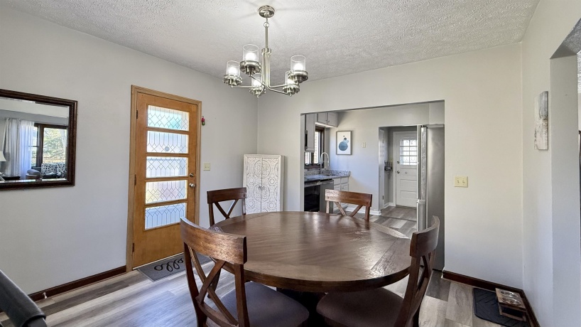 1016 Kingsway, ROCKFORD, Illinois 61108, 3 Bedrooms Bedrooms, ,1 BathroomBathrooms,House,For Sale,Kingsway,202507287