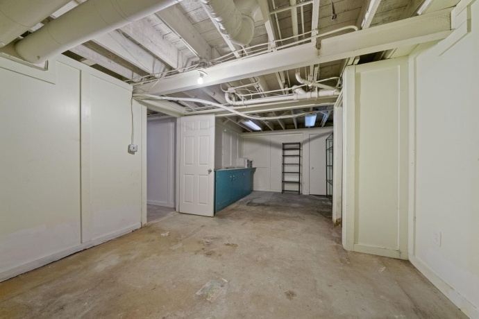 2913 Lowden, OREGON, Illinois 61061, 3 Bedrooms Bedrooms, ,2 BathroomsBathrooms,House,For Sale,Lowden,202507289