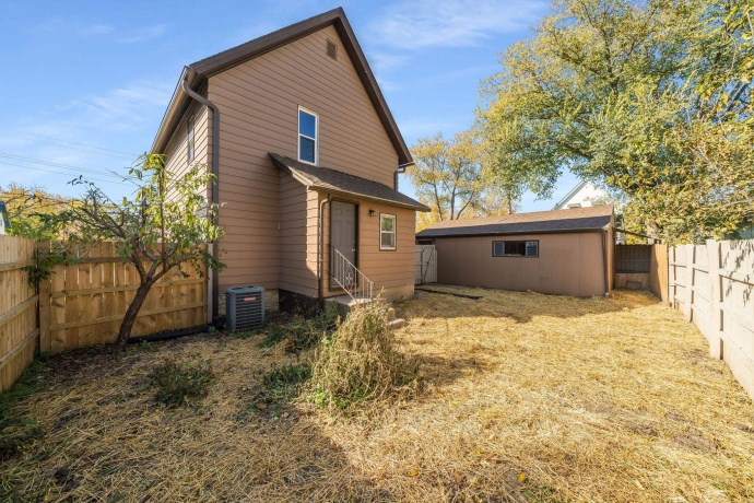 145 Gladys, BELVIDERE, Illinois 61008, 3 Bedrooms Bedrooms, ,1 BathroomBathrooms,House,For Sale,Gladys,202506919