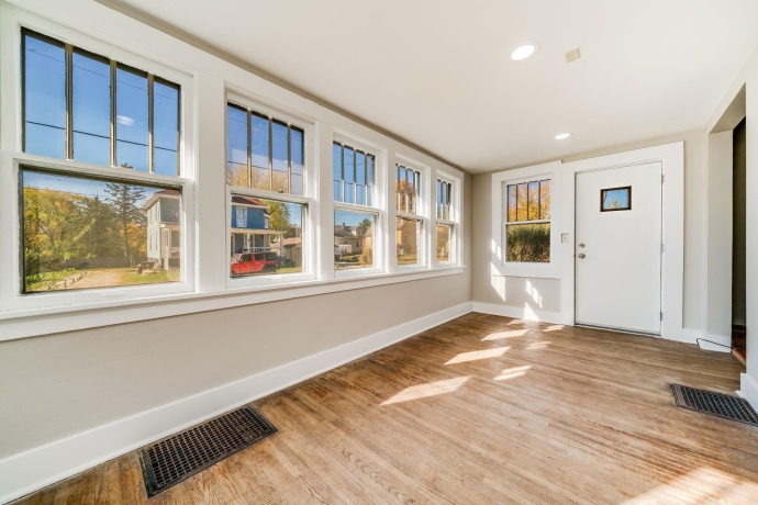 145 Gladys, BELVIDERE, Illinois 61008, 3 Bedrooms Bedrooms, ,1 BathroomBathrooms,House,For Sale,Gladys,202506919