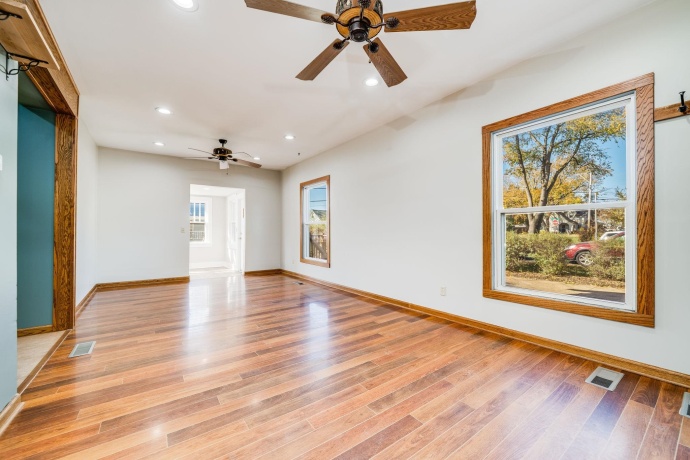 145 Gladys, BELVIDERE, Illinois 61008, 3 Bedrooms Bedrooms, ,1 BathroomBathrooms,House,For Sale,Gladys,202506919