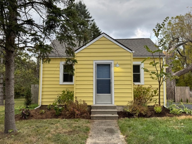 917 WILLARD, ROCKFORD, Illinois 61101, 2 Bedrooms Bedrooms, ,1 BathroomBathrooms,House,For Sale,WILLARD,202507292