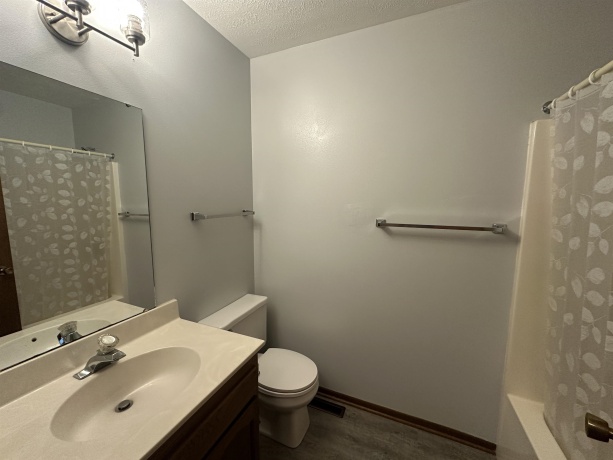 4611 Bedfordshire, LOVES PARK, Illinois 61111, 3 Bedrooms Bedrooms, ,2 BathroomsBathrooms,House,For Sale,Bedfordshire,202507294