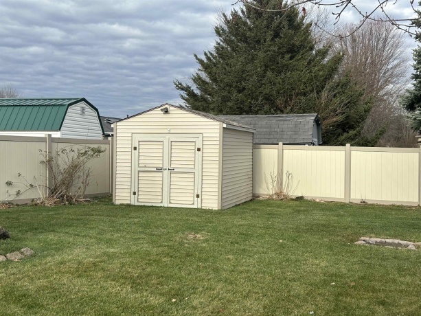 4611 Bedfordshire, LOVES PARK, Illinois 61111, 3 Bedrooms Bedrooms, ,2 BathroomsBathrooms,House,For Sale,Bedfordshire,202507294