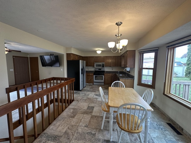 4611 Bedfordshire, LOVES PARK, Illinois 61111, 3 Bedrooms Bedrooms, ,2 BathroomsBathrooms,House,For Sale,Bedfordshire,202507294