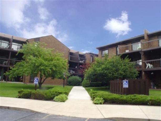 2929 Sunnyside Drive #267D, ROCKFORD, Illinois 61114, 1 Bedroom Bedrooms, ,1 BathroomBathrooms,Condominium,For Sale,Sunnyside Drive #267D,202507295