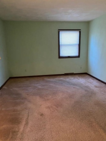 612 Alamo, FREEPORT, Illinois 61032, 3 Bedrooms Bedrooms, ,2 BathroomsBathrooms,House,For Sale,Alamo,202507297