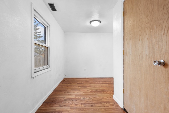 215 MOORE, SOUTH BELOIT, Illinois 61080, 2 Bedrooms Bedrooms, ,1 BathroomBathrooms,House,For Sale,MOORE,202507298