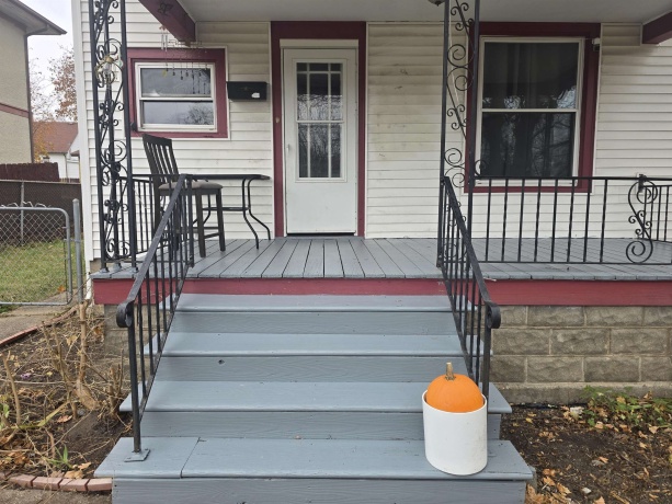 1810 Hutchins, ROCKFORD, Illinois 61104, 3 Bedrooms Bedrooms, ,1 BathroomBathrooms,House,For Sale,Hutchins,202507299