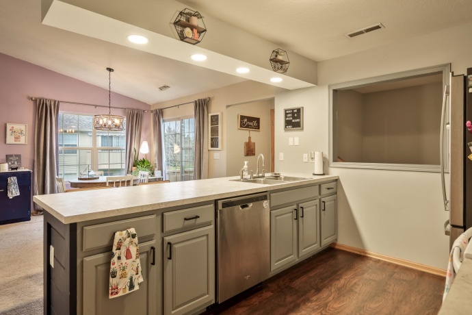 5638 ANDREWS, ROSCOE, Illinois 61073, 2 Bedrooms Bedrooms, ,2 BathroomsBathrooms,Condominium,For Sale,ANDREWS,202507296