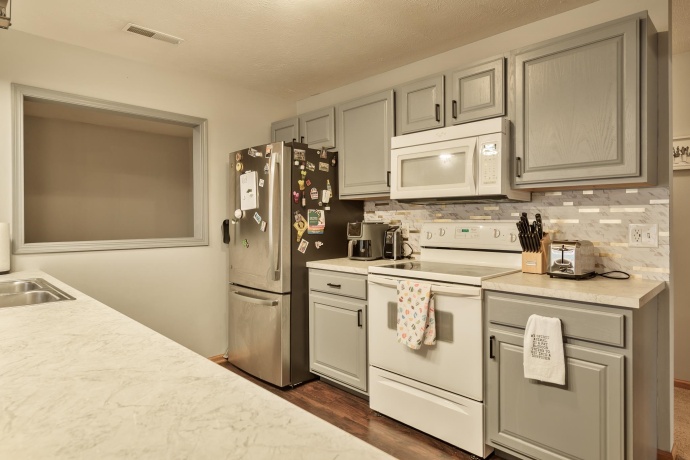 5638 ANDREWS, ROSCOE, Illinois 61073, 2 Bedrooms Bedrooms, ,2 BathroomsBathrooms,Condominium,For Sale,ANDREWS,202507296