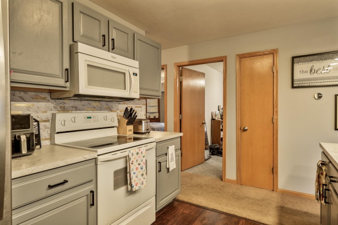 5638 ANDREWS, ROSCOE, Illinois 61073, 2 Bedrooms Bedrooms, ,2 BathroomsBathrooms,Condominium,For Sale,ANDREWS,202507296