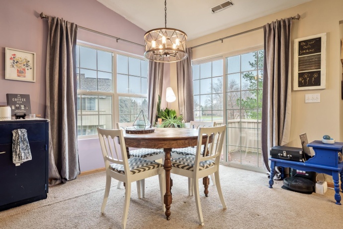 5638 ANDREWS, ROSCOE, Illinois 61073, 2 Bedrooms Bedrooms, ,2 BathroomsBathrooms,Condominium,For Sale,ANDREWS,202507296