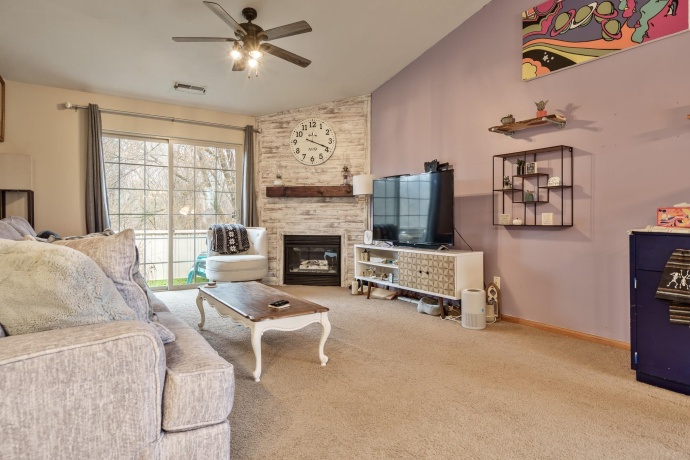 5638 ANDREWS, ROSCOE, Illinois 61073, 2 Bedrooms Bedrooms, ,2 BathroomsBathrooms,Condominium,For Sale,ANDREWS,202507296