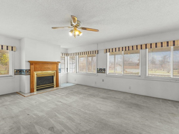 3619 Chippewa, ROCKFORD, Illinois 61102, 3 Bedrooms Bedrooms, ,3 BathroomsBathrooms,House,For Sale,Chippewa,202507300