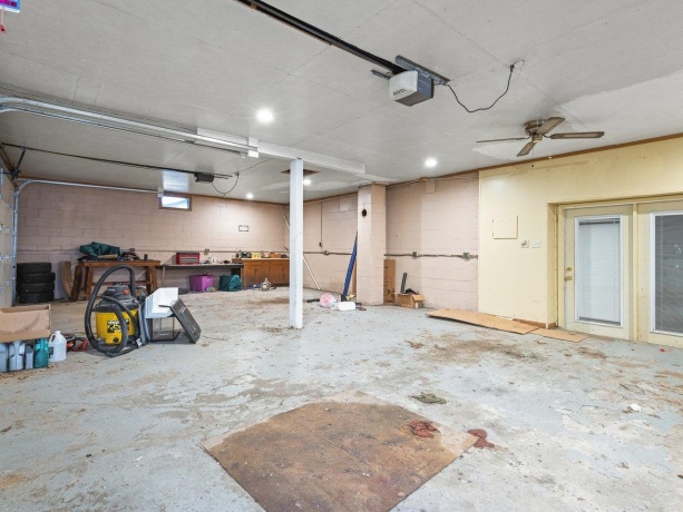 3619 Chippewa, ROCKFORD, Illinois 61102, 3 Bedrooms Bedrooms, ,3 BathroomsBathrooms,House,For Sale,Chippewa,202507300