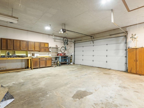 3619 Chippewa, ROCKFORD, Illinois 61102, 3 Bedrooms Bedrooms, ,3 BathroomsBathrooms,House,For Sale,Chippewa,202507300