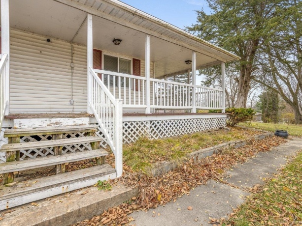 3619 Chippewa, ROCKFORD, Illinois 61102, 3 Bedrooms Bedrooms, ,3 BathroomsBathrooms,House,For Sale,Chippewa,202507300