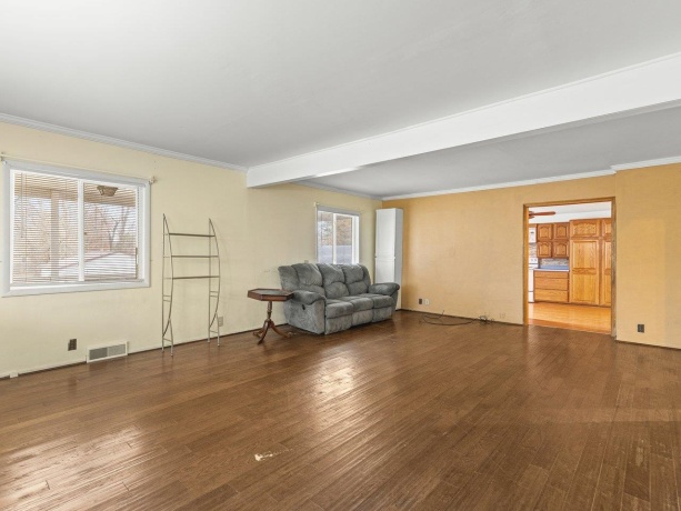 3619 Chippewa, ROCKFORD, Illinois 61102, 3 Bedrooms Bedrooms, ,3 BathroomsBathrooms,House,For Sale,Chippewa,202507300