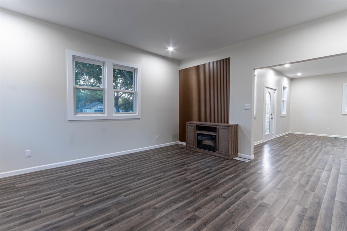 407 Allen, BELVIDERE, Illinois 61008, 4 Bedrooms Bedrooms, ,1 BathroomBathrooms,House,For Sale,Allen,202506090