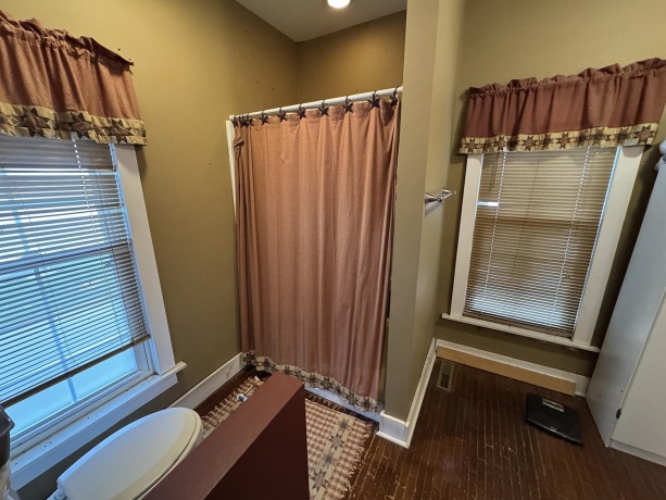 27375 IL Rt 40, Chadwick, Illinois 61014, 4 Bedrooms Bedrooms, ,2 BathroomsBathrooms,House,For Sale,IL Rt 40,202507302