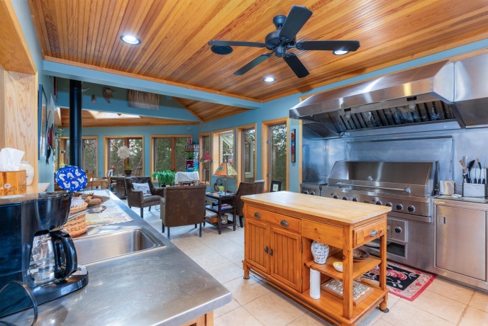 15 Talisman, GALENA, Illinois 61036, 4 Bedrooms Bedrooms, ,4 BathroomsBathrooms,House,For Sale,Talisman,202507303