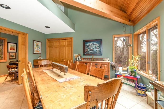 15 Talisman, GALENA, Illinois 61036, 4 Bedrooms Bedrooms, ,4 BathroomsBathrooms,House,For Sale,Talisman,202507303