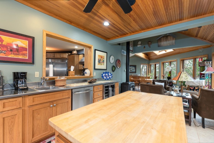 15 Talisman, GALENA, Illinois 61036, 4 Bedrooms Bedrooms, ,4 BathroomsBathrooms,House,For Sale,Talisman,202507303