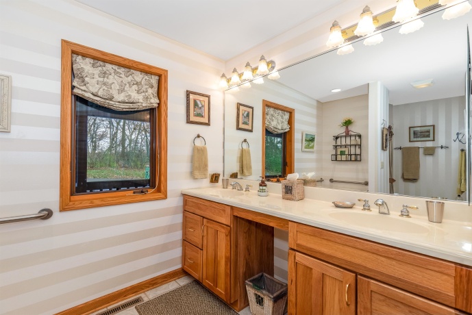 15 Talisman, GALENA, Illinois 61036, 4 Bedrooms Bedrooms, ,4 BathroomsBathrooms,House,For Sale,Talisman,202507303