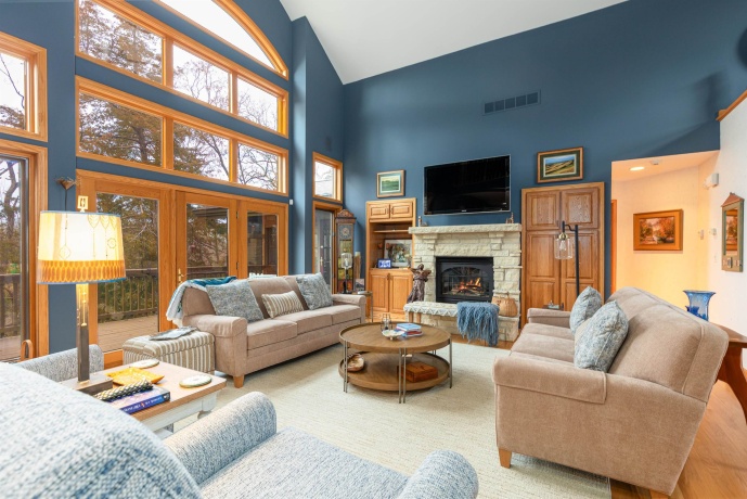 15 Talisman, GALENA, Illinois 61036, 4 Bedrooms Bedrooms, ,4 BathroomsBathrooms,House,For Sale,Talisman,202507303