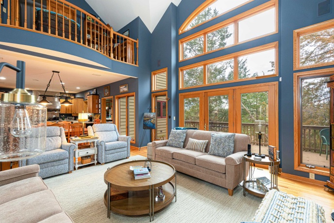 15 Talisman, GALENA, Illinois 61036, 4 Bedrooms Bedrooms, ,4 BathroomsBathrooms,House,For Sale,Talisman,202507303