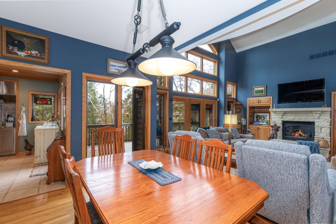 15 Talisman, GALENA, Illinois 61036, 4 Bedrooms Bedrooms, ,4 BathroomsBathrooms,House,For Sale,Talisman,202507303