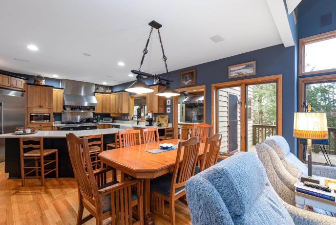 15 Talisman, GALENA, Illinois 61036, 4 Bedrooms Bedrooms, ,4 BathroomsBathrooms,House,For Sale,Talisman,202507303