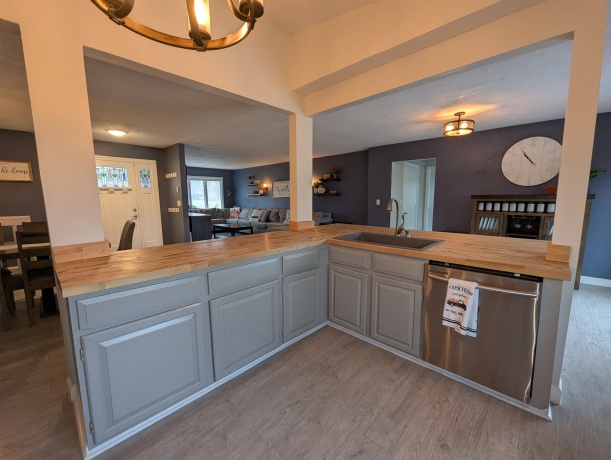 9639 SQUIRE, BELVIDERE, Illinois 61008, 4 Bedrooms Bedrooms, ,2 BathroomsBathrooms,House,For Sale,SQUIRE,202507305