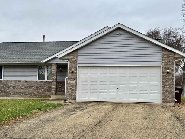 1519 Ruby, BELVIDERE, Illinois 61008, 4 Bedrooms Bedrooms, ,3 BathroomsBathrooms,House,For Sale,Ruby,202507306