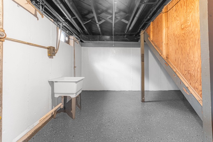 807 Indiana, ROCKFORD, Illinois 61102, 3 Bedrooms Bedrooms, ,1 BathroomBathrooms,House,For Sale,Indiana,202507307