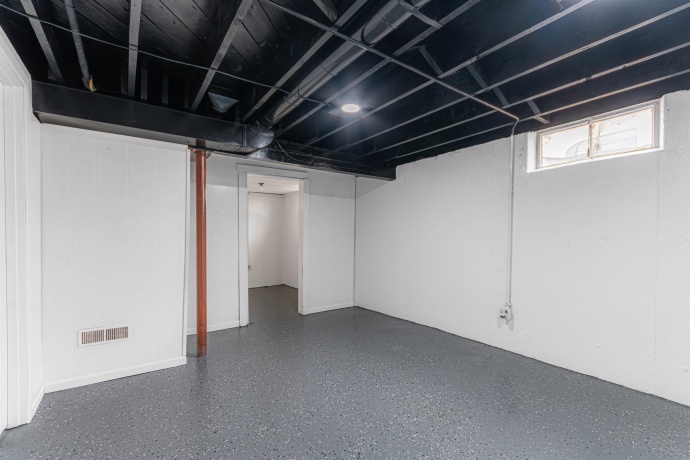 807 Indiana, ROCKFORD, Illinois 61102, 3 Bedrooms Bedrooms, ,1 BathroomBathrooms,House,For Sale,Indiana,202507307