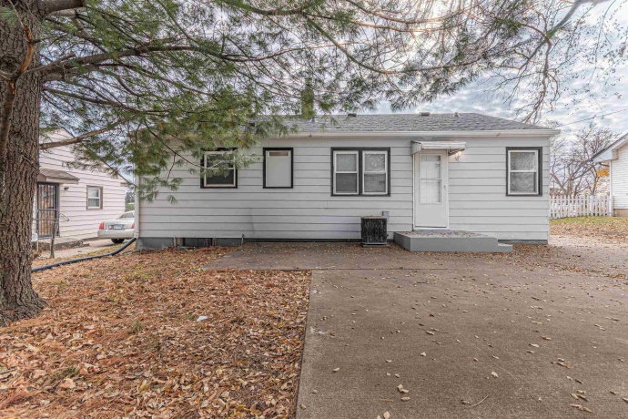 807 Indiana, ROCKFORD, Illinois 61102, 3 Bedrooms Bedrooms, ,1 BathroomBathrooms,House,For Sale,Indiana,202507307