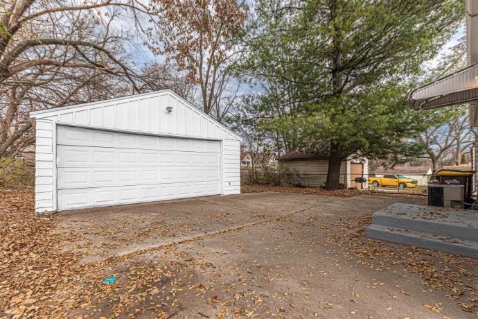 807 Indiana, ROCKFORD, Illinois 61102, 3 Bedrooms Bedrooms, ,1 BathroomBathrooms,House,For Sale,Indiana,202507307