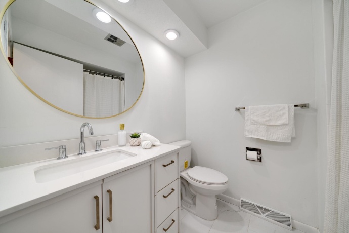 1630 River Bluff, ROCKFORD, Illinois 61103, 3 Bedrooms Bedrooms, ,2 BathroomsBathrooms,House,For Sale,River Bluff,202507309