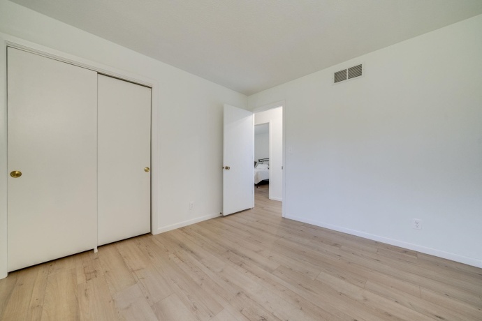 1630 River Bluff, ROCKFORD, Illinois 61103, 3 Bedrooms Bedrooms, ,2 BathroomsBathrooms,House,For Sale,River Bluff,202507309