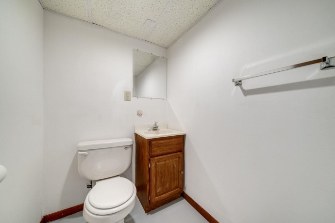 1630 River Bluff, ROCKFORD, Illinois 61103, 3 Bedrooms Bedrooms, ,2 BathroomsBathrooms,House,For Sale,River Bluff,202507309