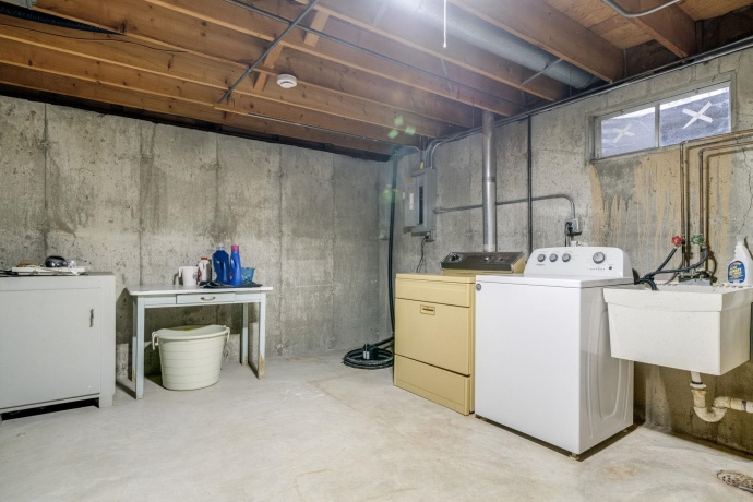 1630 River Bluff, ROCKFORD, Illinois 61103, 3 Bedrooms Bedrooms, ,2 BathroomsBathrooms,House,For Sale,River Bluff,202507309