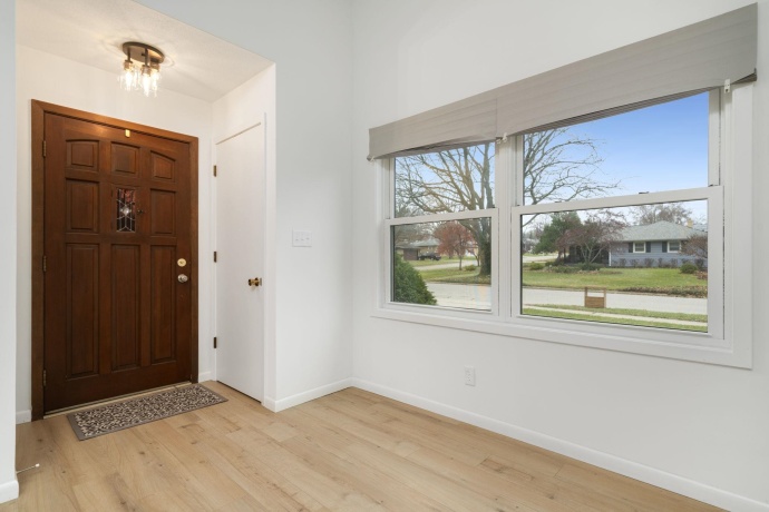 1630 River Bluff, ROCKFORD, Illinois 61103, 3 Bedrooms Bedrooms, ,2 BathroomsBathrooms,House,For Sale,River Bluff,202507309