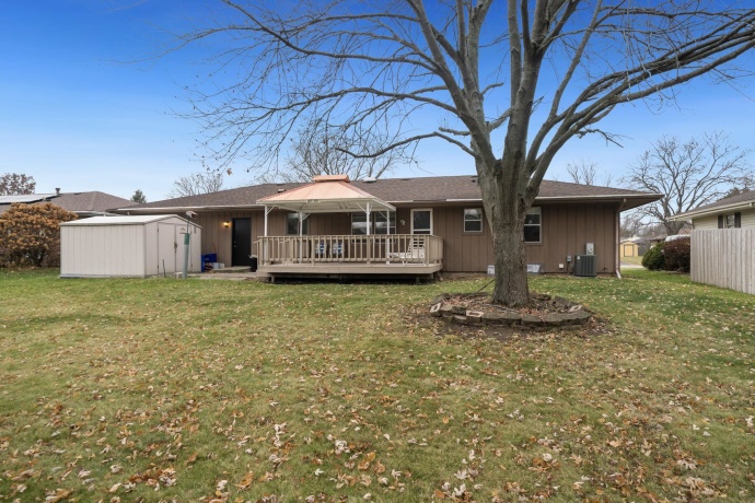 1630 River Bluff, ROCKFORD, Illinois 61103, 3 Bedrooms Bedrooms, ,2 BathroomsBathrooms,House,For Sale,River Bluff,202507309