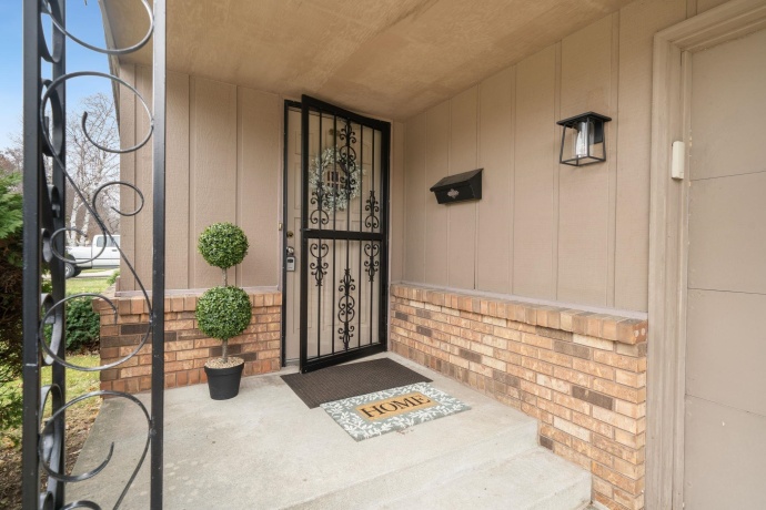 1630 River Bluff, ROCKFORD, Illinois 61103, 3 Bedrooms Bedrooms, ,2 BathroomsBathrooms,House,For Sale,River Bluff,202507309